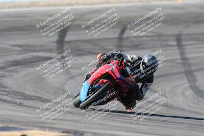 media/Jan-15-2026-Racers Edge (Thu) [[dfebeb70ab]]/3-B Group/Session 2 (Bowl Exit)/